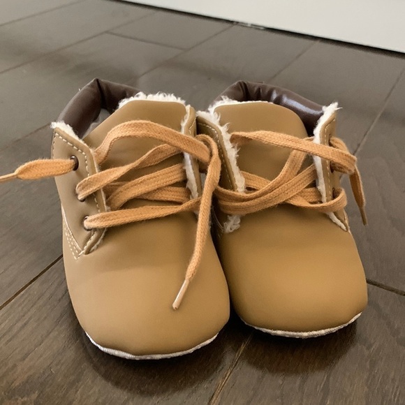 Baby Bootie (6-8 month) - Picture 1 of 2